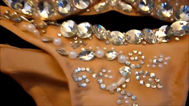 Купальник со стразами. смотреть онлайн