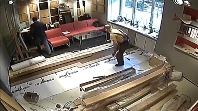 Укладка массивной доски за 115 минут(20 m2) // JUNCKERSFLOOR смотреть онлайн
