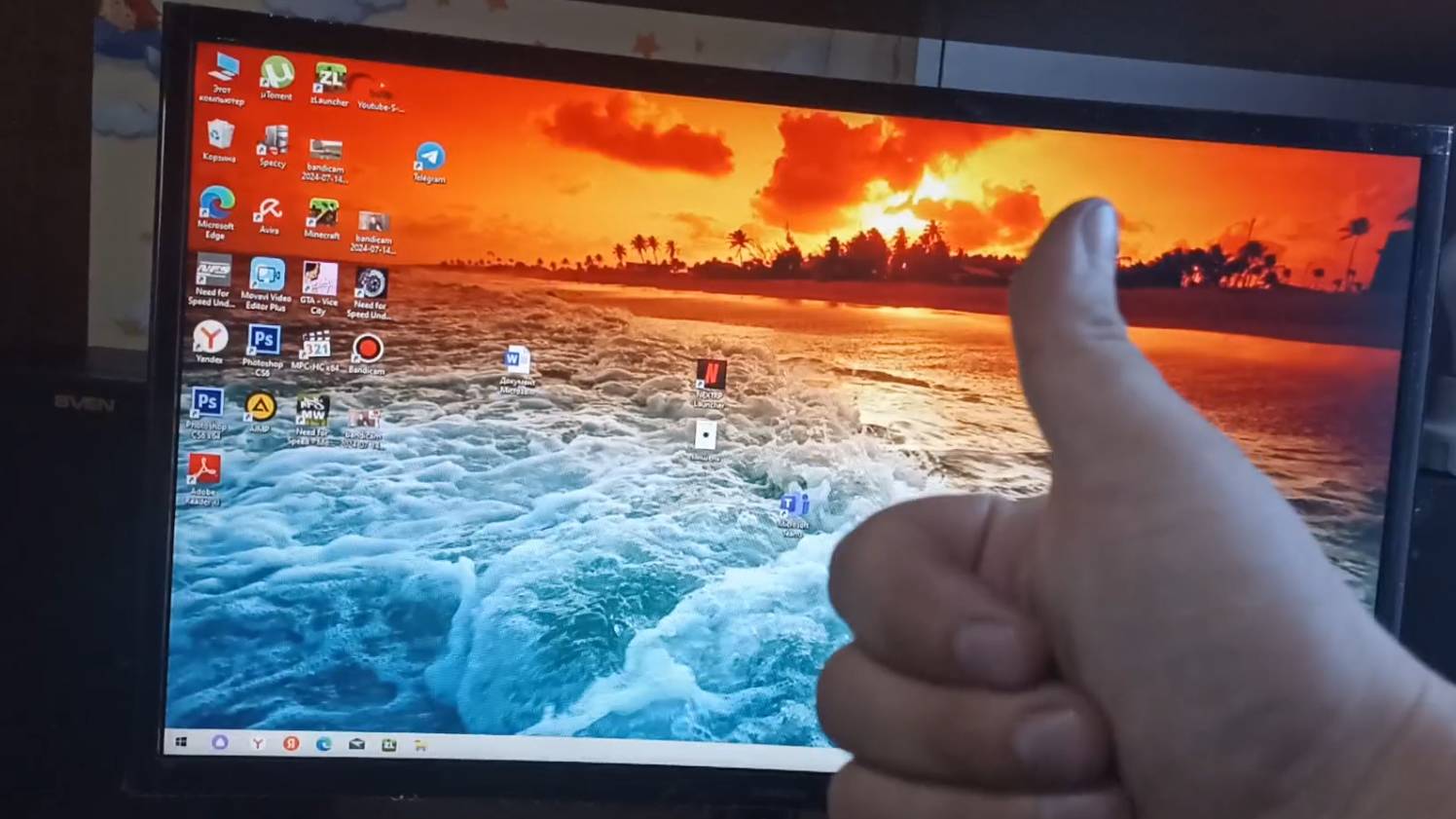 Анпакинг изогнутый монитор смотреть онлайн