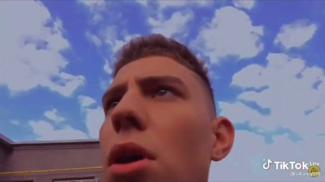 тебя не смущает то что ты тоже влад смотреть онлайн