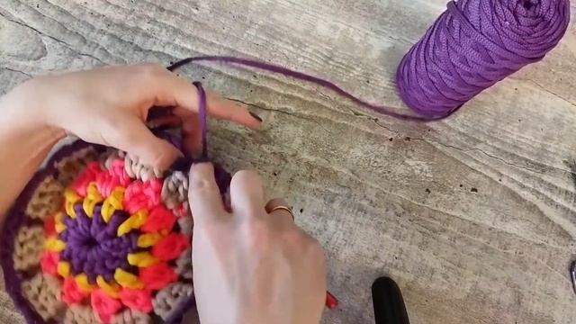 Видео мастер-класс по вязанию коврика-мандала