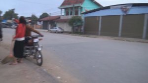ዦ 54 ዣ Рынок и крестьянская жизнь в Лаосе