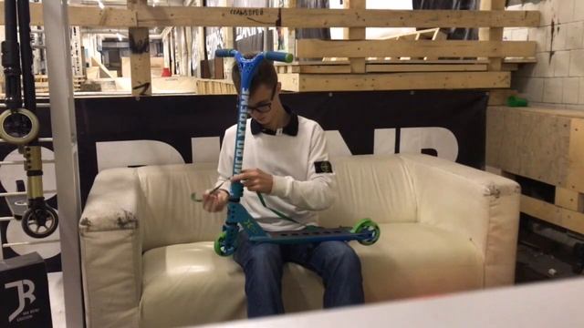 Характеристика на трюковый самокат TRIXX MICRO в SABABAPARK смотреть онлайн