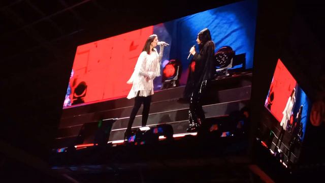 Laura Pausini- Volvere junto a ti смотреть онлайн