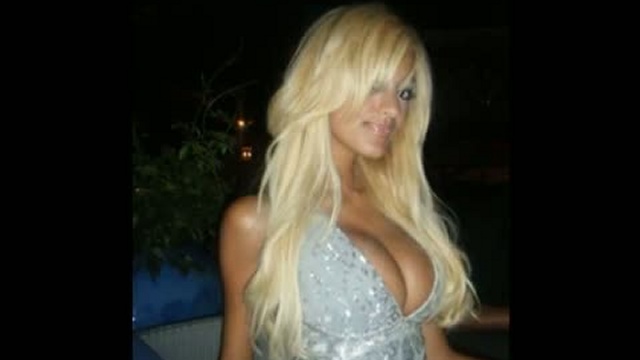Zahia Dehar