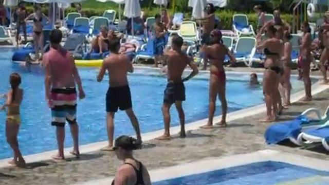 Pool Dance in Turkey at Kemer Resort смотреть онлайн