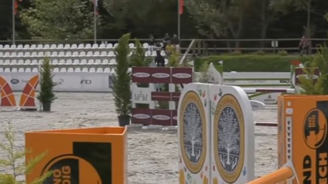 Stefan Florin Lates (Romania) riding Canavaro смотреть онлайн