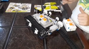 Лего Вездеход на пульте управления из Лего Техник