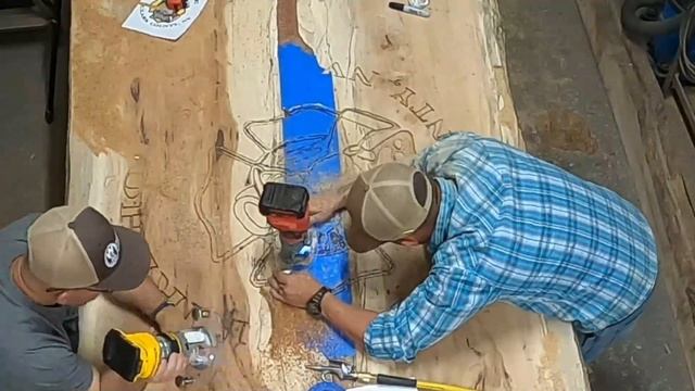Carving A Wood Conference Table смотреть онлайн