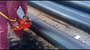 Чем резать полиэтиленовую трубу диаметром 350мм. +Бонус