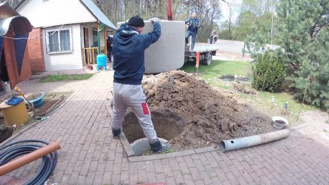 Монтаж кессона из бетонных колец смотреть онлайн