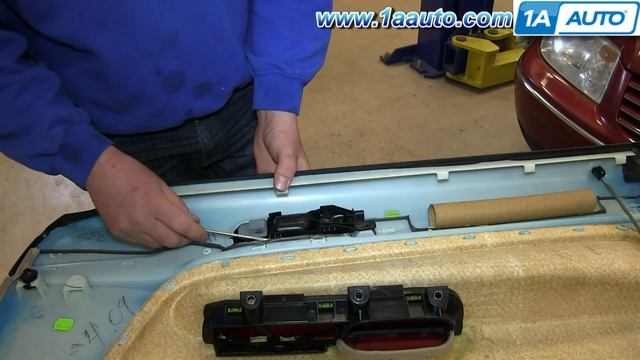 How to Replace Inside Door Handle 00-05 Volkswagen Jetta смотреть онлайн