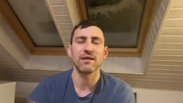 Случай на стройке: «На супругу упала штукатурка, а супруг давал на чай за ремонт - еврами!» смотреть онлайн
