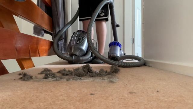 Dyson dc 19T2 animal vs Dyson dc 49 смотреть онлайн