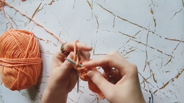 Учимся вязать спицами. Чулочная и платочная вязка. смотреть онлайн