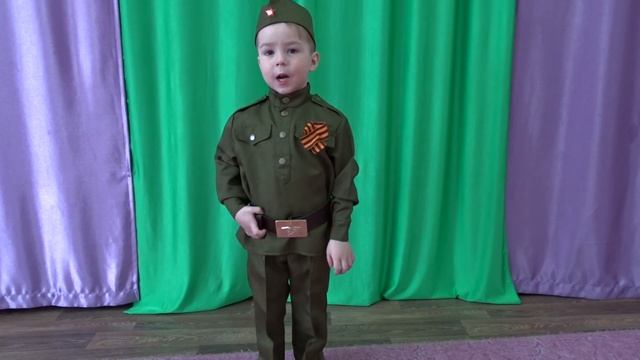 6 Худ слово, 1 группа младшая, Шеленков Егор 4 года, стихотворение Приходят к дедушке друзья, МБД смотреть онлайн