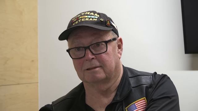 Vietnam Door Gunner’s Unbelievable War Stories | Full Veteran Interview смотреть онлайн