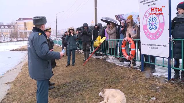 «Осторожно: тонкий лёд!» смотреть онлайн