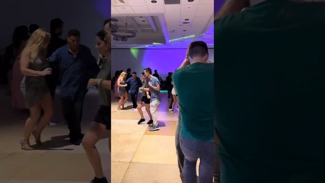 Bachata Social Dancing with Maria at Nova Fest 2023 - Ensenamo a Olvidar смотреть онлайн