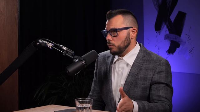 Носих 2 милиона лева в куфар на летището - Макс Баклаян, TAVEX | The Career Show Podcast | E014 смотреть онлайн