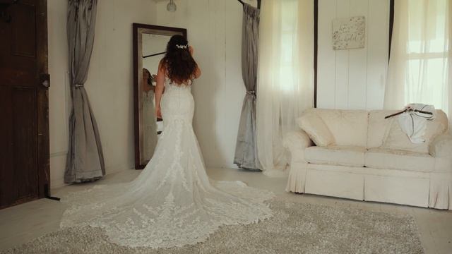A LITTLE GOOD LUCK RAIN AT THIS WEST VIRGINIA WEDDING - Lauren & Joe -Highlight | Bailey Barns Venu смотреть онлайн
