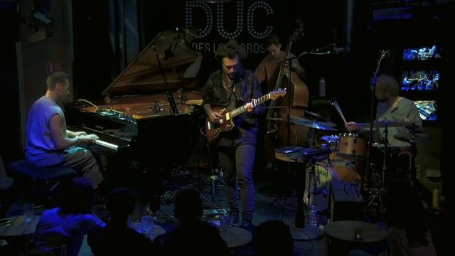 Enzo Carniel & House of Echo "Ruines Circulaires" Live at Duc des Lombards смотреть онлайн