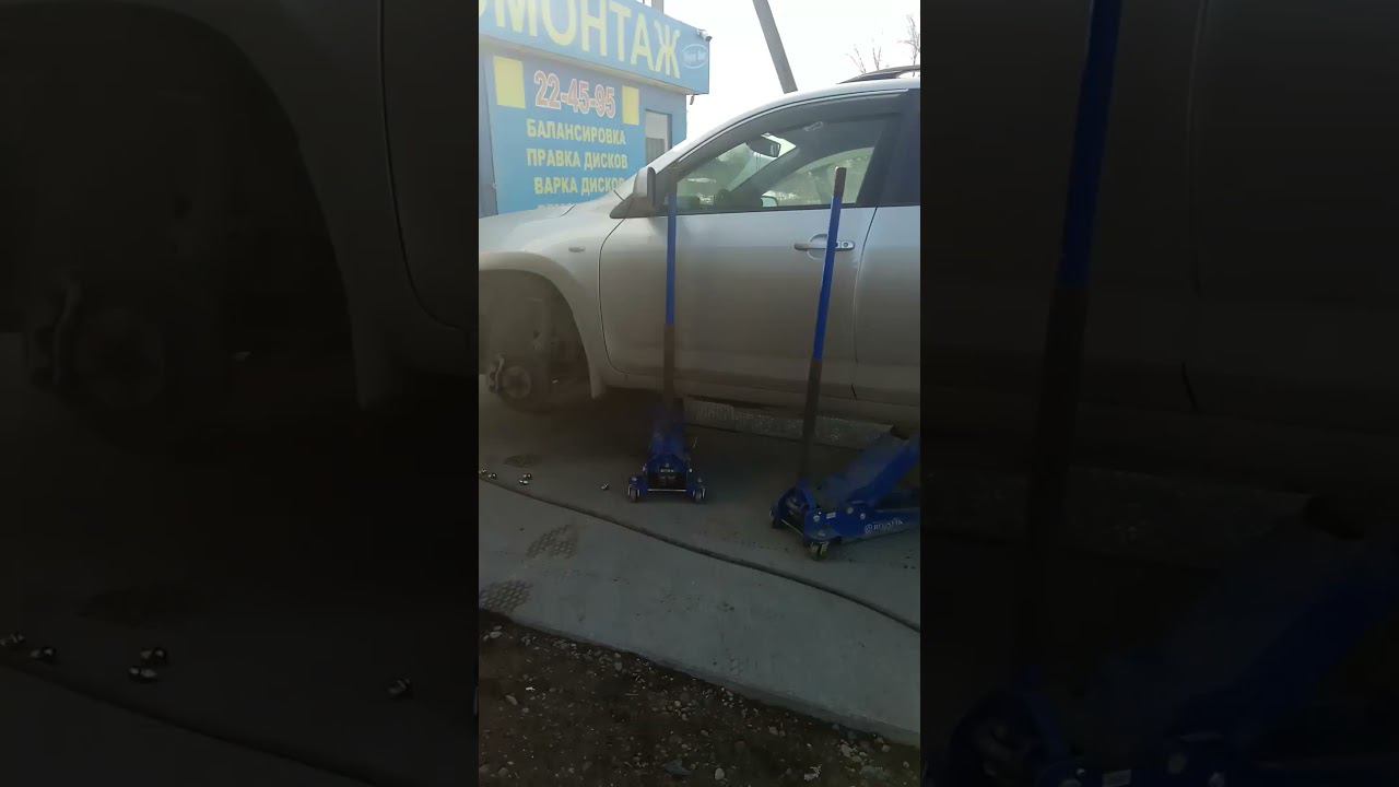 Когда поторопился переобуться в апреле!!!/Мы из Сибири