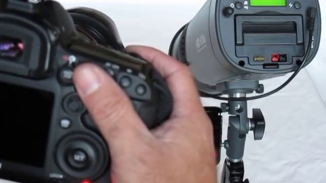 Jinbei HD II 600V en HSS usando el trigger YN 622 смотреть онлайн