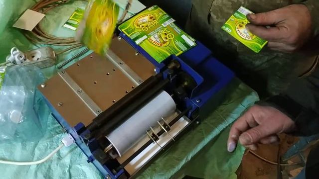 Клеемазка нанесение клея на этикетки смотреть онлайн