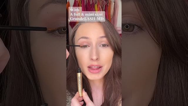 Our $69 First Class Beauty set (valued at $149) exclusively available at @Sephora ? #lashes #beauty смотреть онлайн