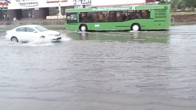 Ливень в Новополоцке 01.07.2016 смотреть онлайн