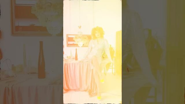 О бабуля-то советской манекенщицей была!)) смотреть онлайн