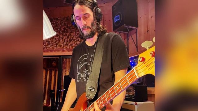 “Love This Man”: Keanu Reeves And His Band Dogstar Rock The Stage At Amoeba Records In Hollywood