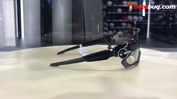 Oakley Jawbreaker - Polished Black/Clear to Black Photochromic Sunglasses Unboxing | Bikebug