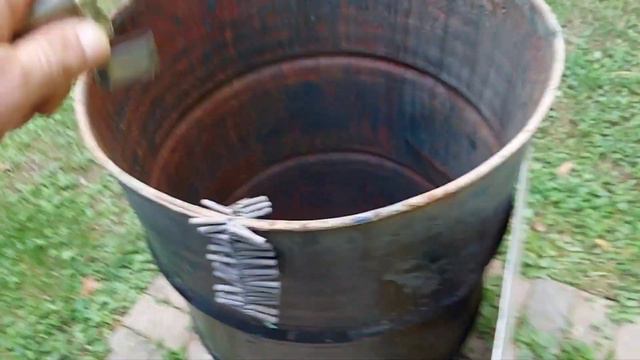 100 Black cat Firecrackers In my new 55 gallon steel Drum !! hold ur ears! смотреть онлайн