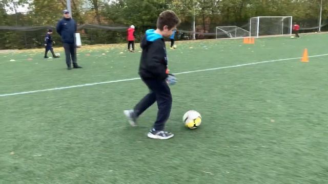 "ЮНЫЕ ВИТЯЗИ" (г. Подольск) тренировка на поле смотреть онлайн