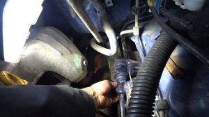 Как убрать скрип Toyota Noah SR-50 Верхний рычаг подвески.