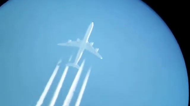 Etihad Airways Airbus A340-600 Through a Telescope 1/2 смотреть онлайн