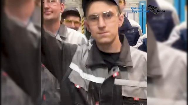 НПФ "Пакер" поздравляет с Днём машиностроителя! смотреть онлайн