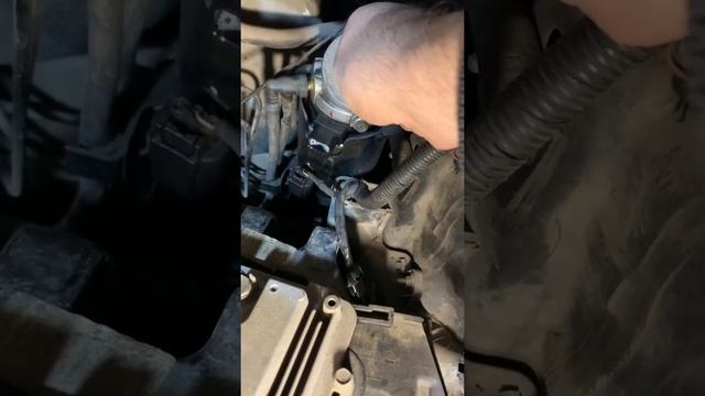 КИА СПОРТЕЙДЖ-1,7crdi Подсос воздуха смотреть онлайн