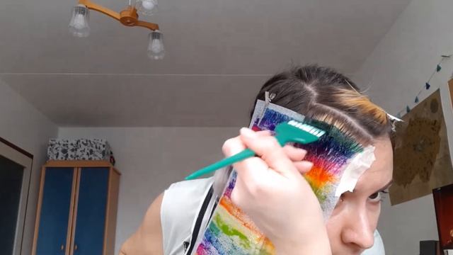 Красим радужные волосы самостоятельно