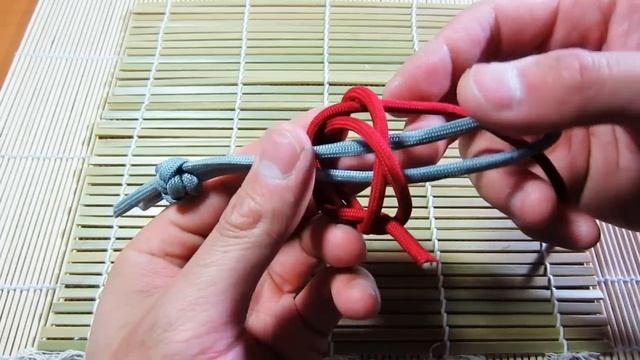 How to Tie a Paracord Ranger Bead Tutorial (SUPER SIMPLE) смотреть онлайн
