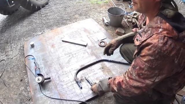 мтз-82 .Переделка крепление зеркал .Modification of the installation of the mirrors for MTZ-82. смотреть онлайн