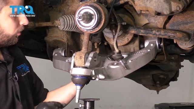 How to Replace Front Lower Control Arm 2004-2008 Ford F-150 смотреть онлайн