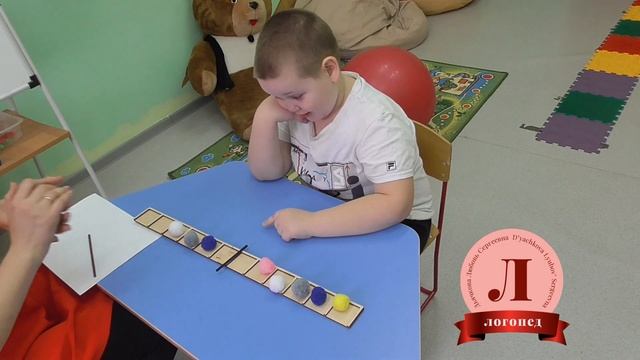 Помпоны в руках дефектолога. День 3 смотреть онлайн