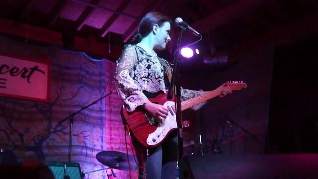 Carolyn Wonderland - I'm The Man! (Recorded by Sony NEX C3) смотреть онлайн