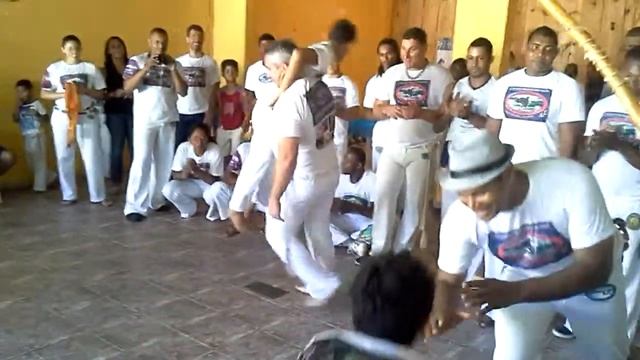 CAPOEIRA TROCA DE CORDA JOÃO BARROSO смотреть онлайн