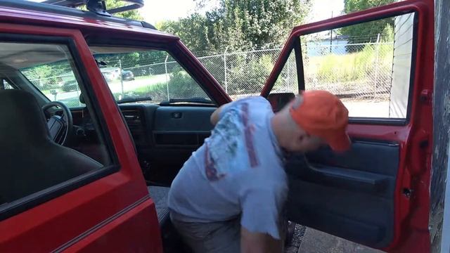 1984 - 2001 Jeep Cherokee XJ Side Mirror Replacement