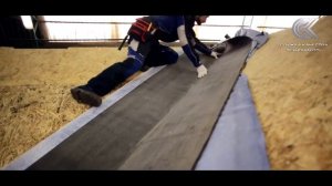 Монтаж гибкой черепицы открытым способом в ендове часть 1