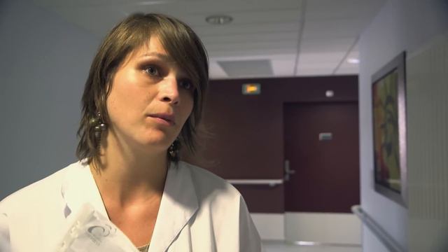 Ces jeunes obèses passent un sale moment en mangeant des champignons frais смотреть онлайн